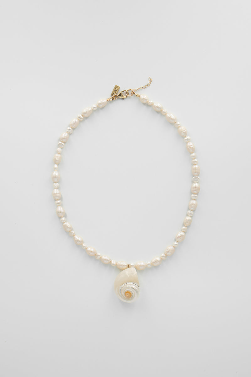 Sable necklace