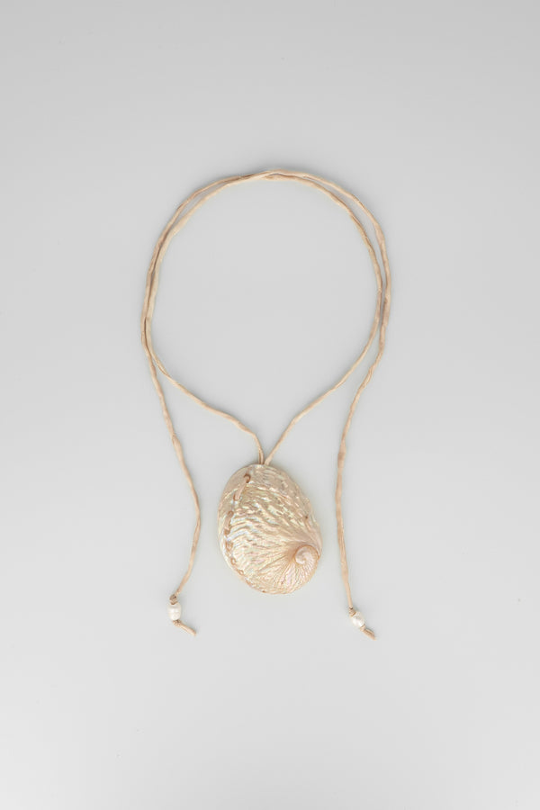 Tan silk & peach abalone lariat